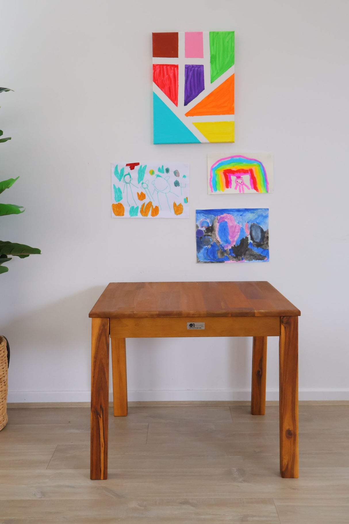Standard Table Acacia