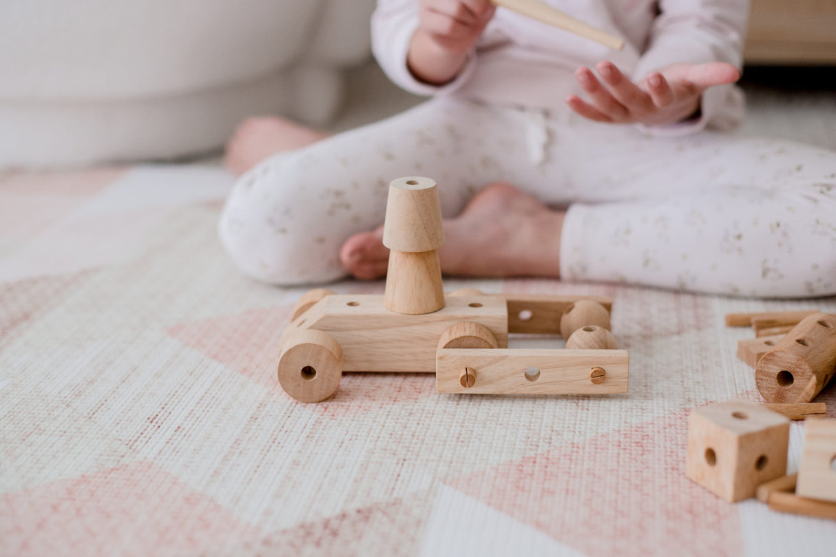 Natural Wood Construction Set