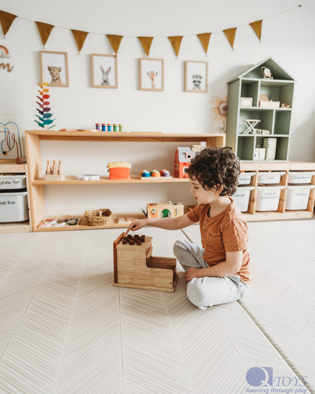 Montessori Cylinder Post Box
