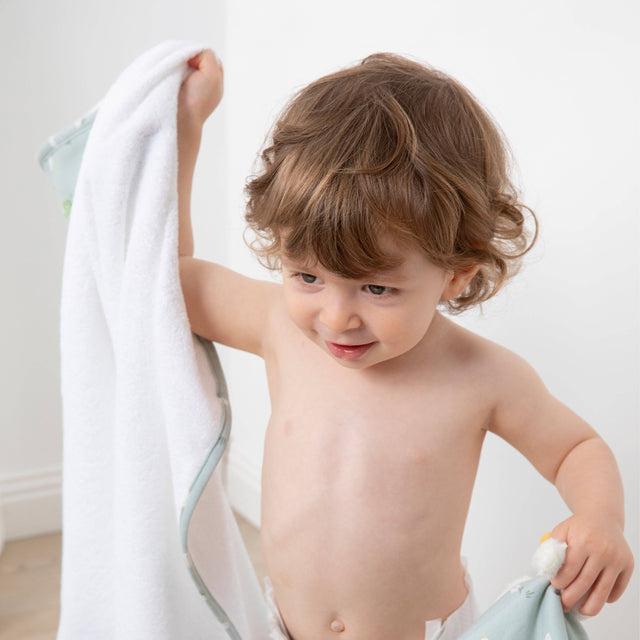 Hooded Towel - Goosey Goosey