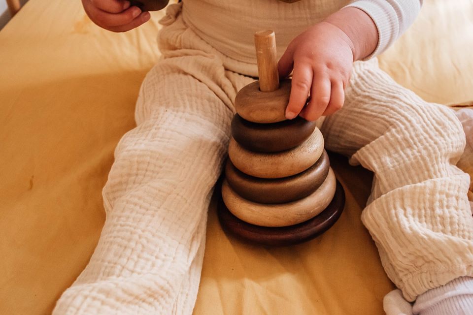 Natural Bouncing Stacking Rings