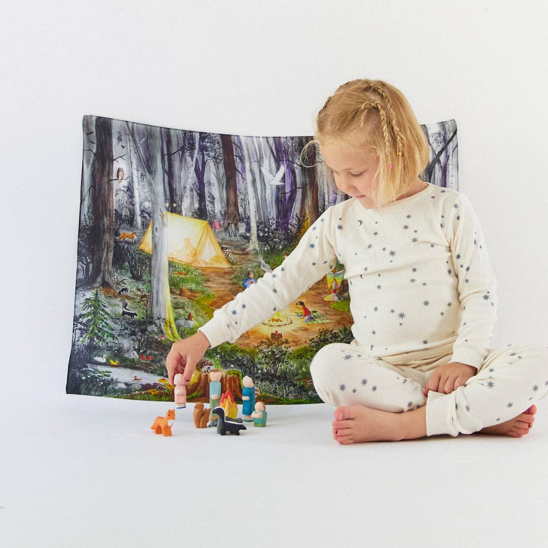 Camping Seek & Find Playsilk