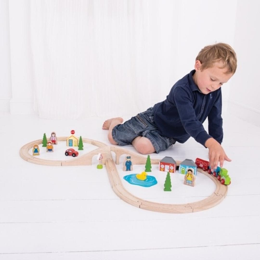 Figure of Eight Train Set