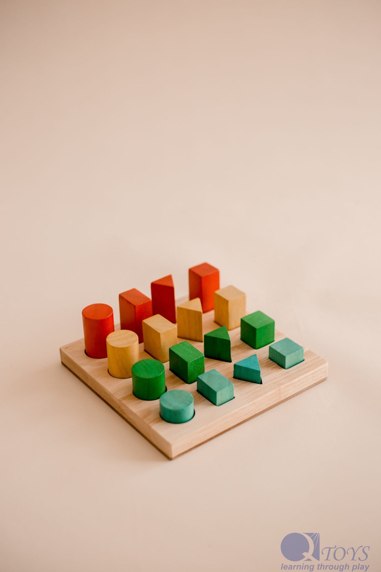 Shape & Size Sorting Board