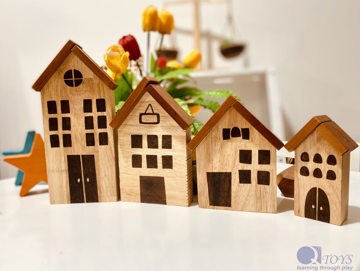 Natural Play House - set of 4