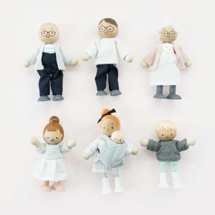 Dolls House Family