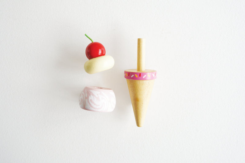 Wooden Ice-cream stand & topping