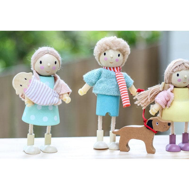 Mrs. Goodwood with Flexible Limbs & a Baby