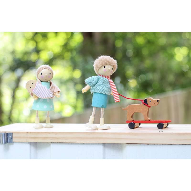 Mrs. Goodwood with Flexible Limbs & a Baby