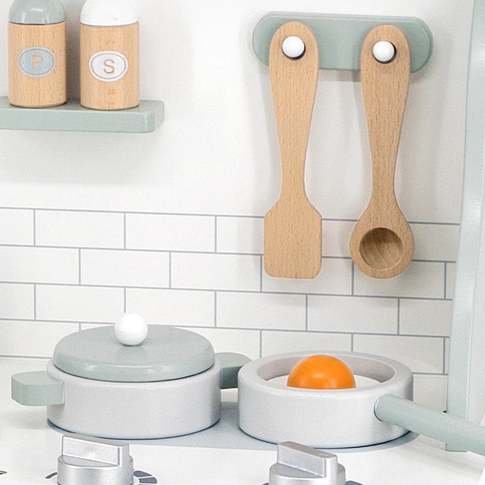 PolarB - Green Kitchen with Accessories