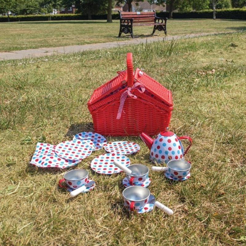 Spotted Basket Tea Set
