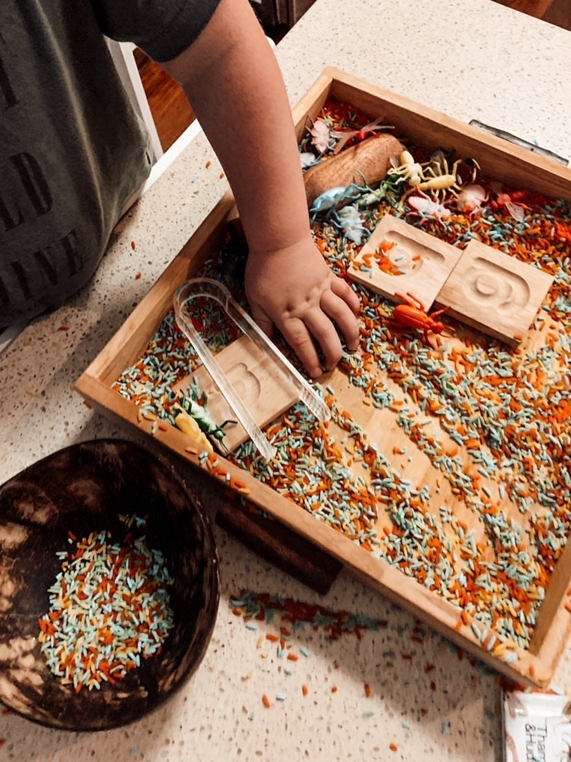 How to dye Rice for Sensory Rice – My Happy Helpers