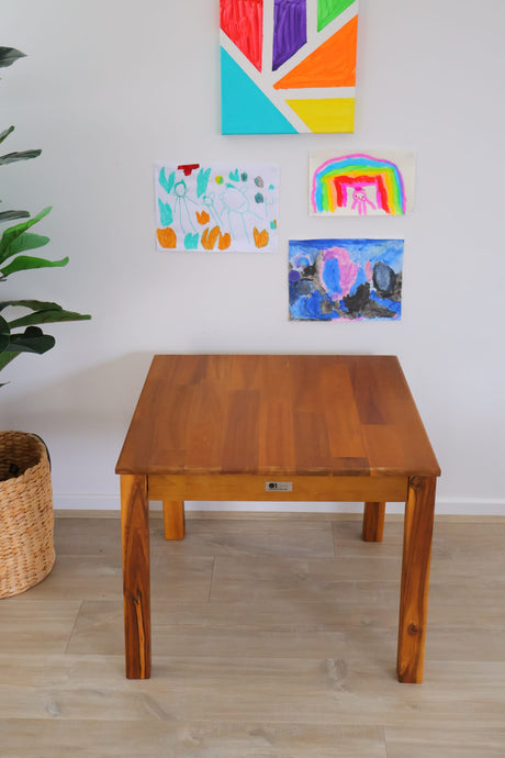 Standard Table Acacia