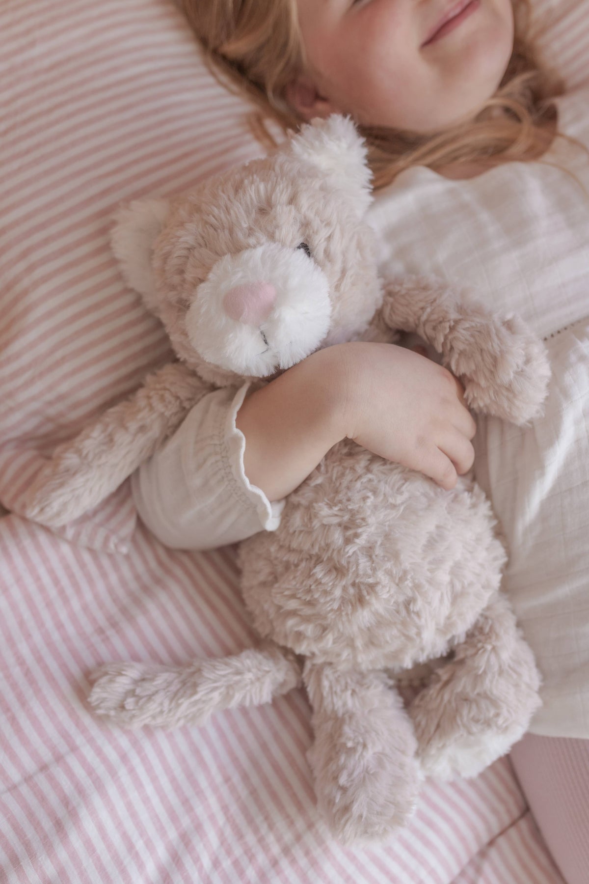 Close-up detail of the Mindful and Co Kids Pickles Weighted Cat