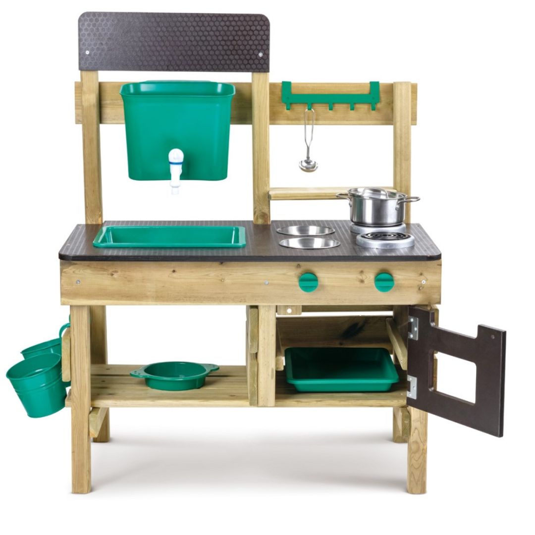 Outdoor Kitchen | My Happy Helpers