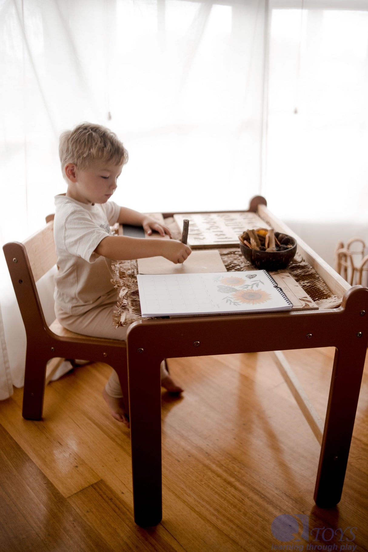 Child Study Desk Set