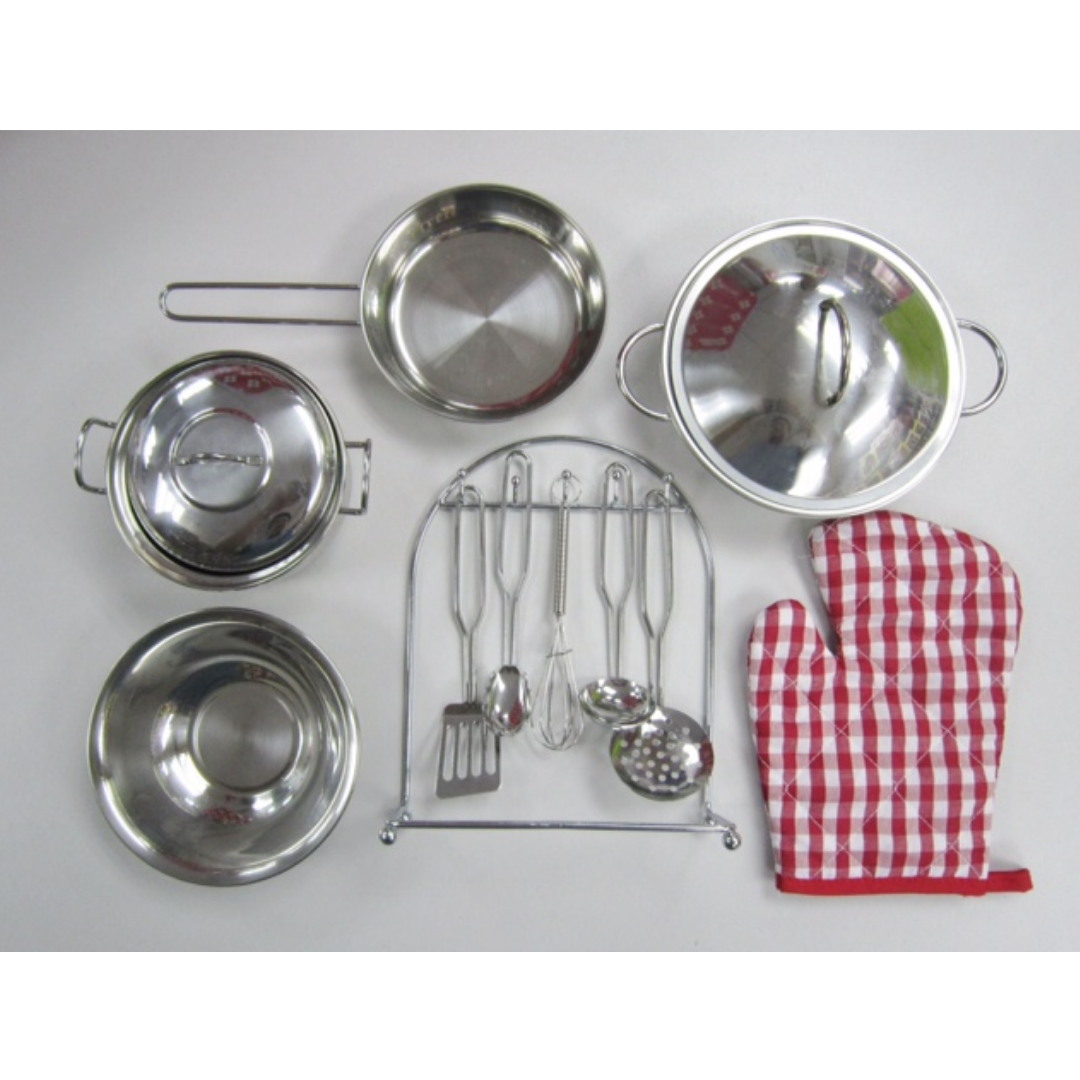 Cookware Set in Suitcase