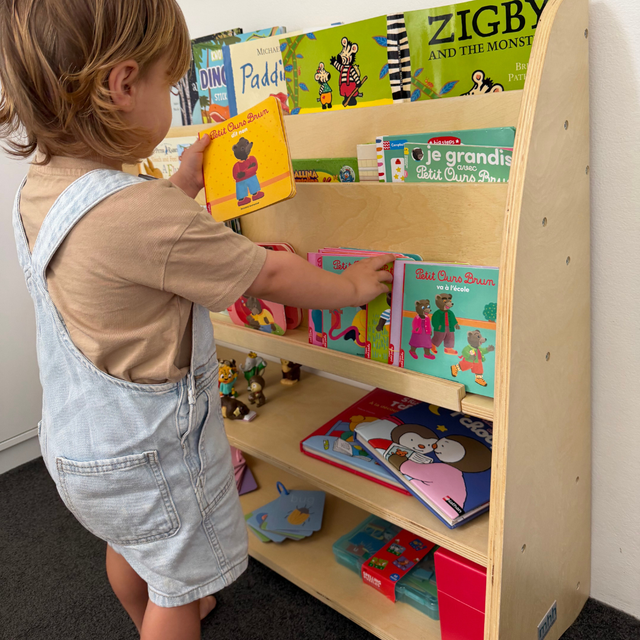 Montessori 2:1 Bookshelf - Varnished Birch