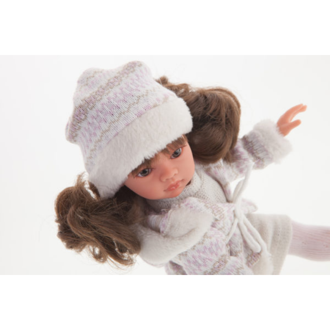 Antonio Juan Emily Winter Brunette – emily Winter is a stylish Antonio Juan mannequin doll designed for creative play