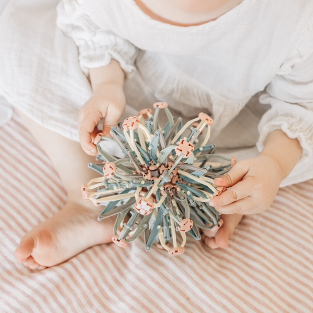 Mindfulness Breathing Ball for Kids – Focus & Calm Toy