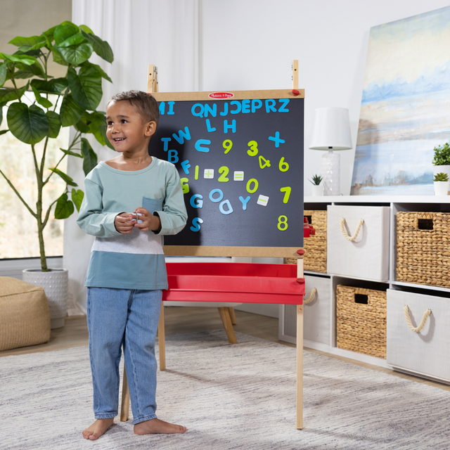 Deluxe Magnetic Standing Easel