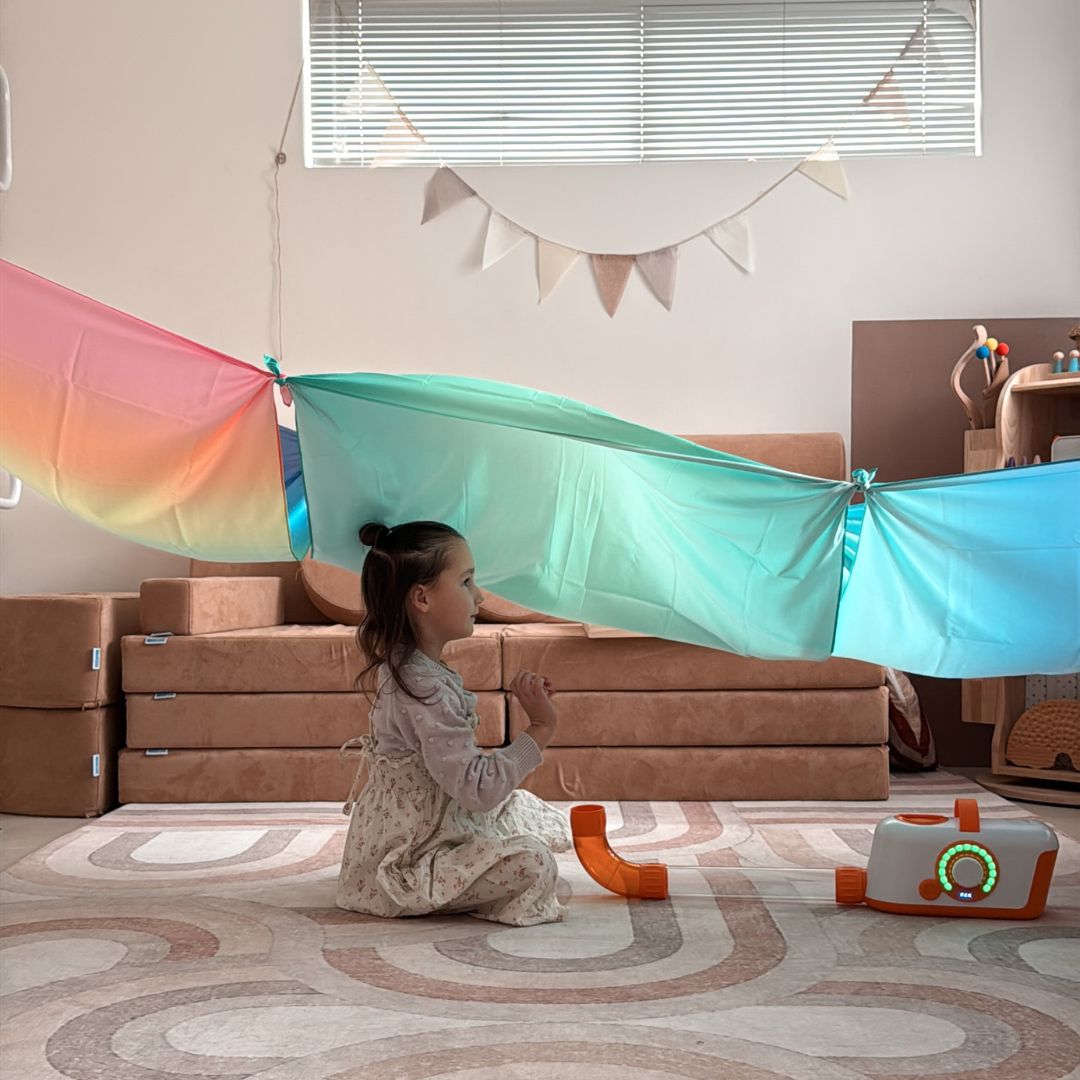 Play Silks