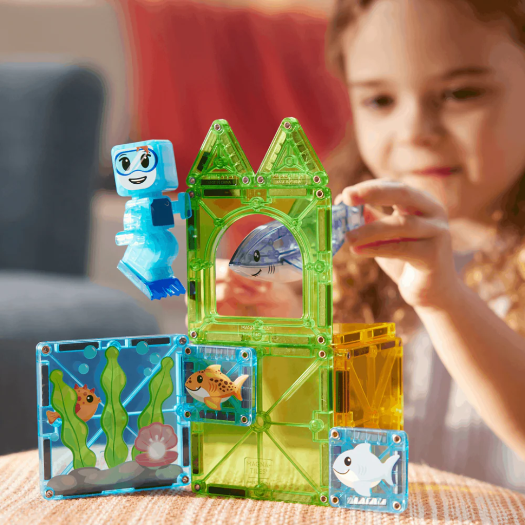 MAGNA-TILES® - Shark Dive - 13 Piece