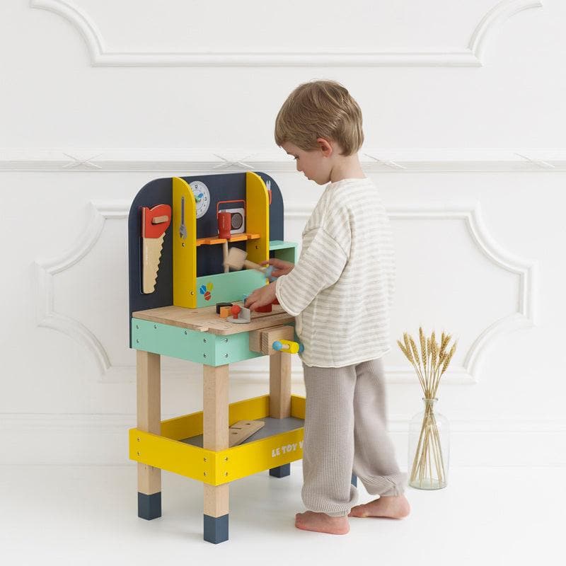 Le Toy Van Alex's Work Bench – just like the one in the shed