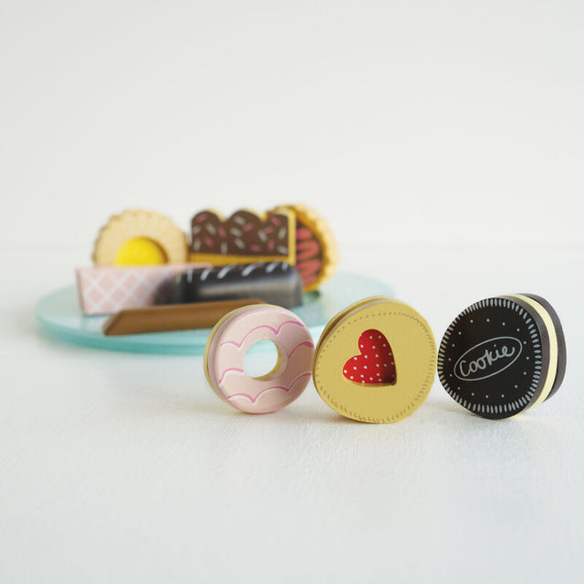 Biscuit & Cookie Set - 10 Pieces