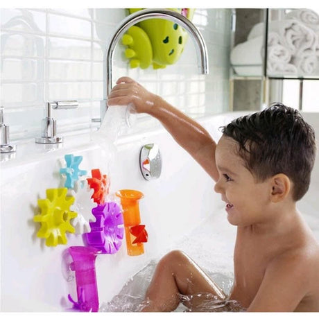 Boon COGS Building Bath Toy – use COGS with PIPES Bath Toys for maximum fun. Gear heads unite