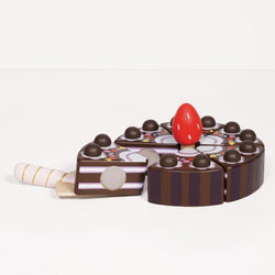 Le Toy Van Chocolate Gateau Sliceable Cake wooden toy for children