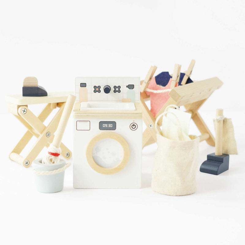 Close-up detail of the Le Toy Van Daisylane Laundry Room Set