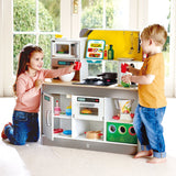 Deluxe Kitchen with Fan Fryer