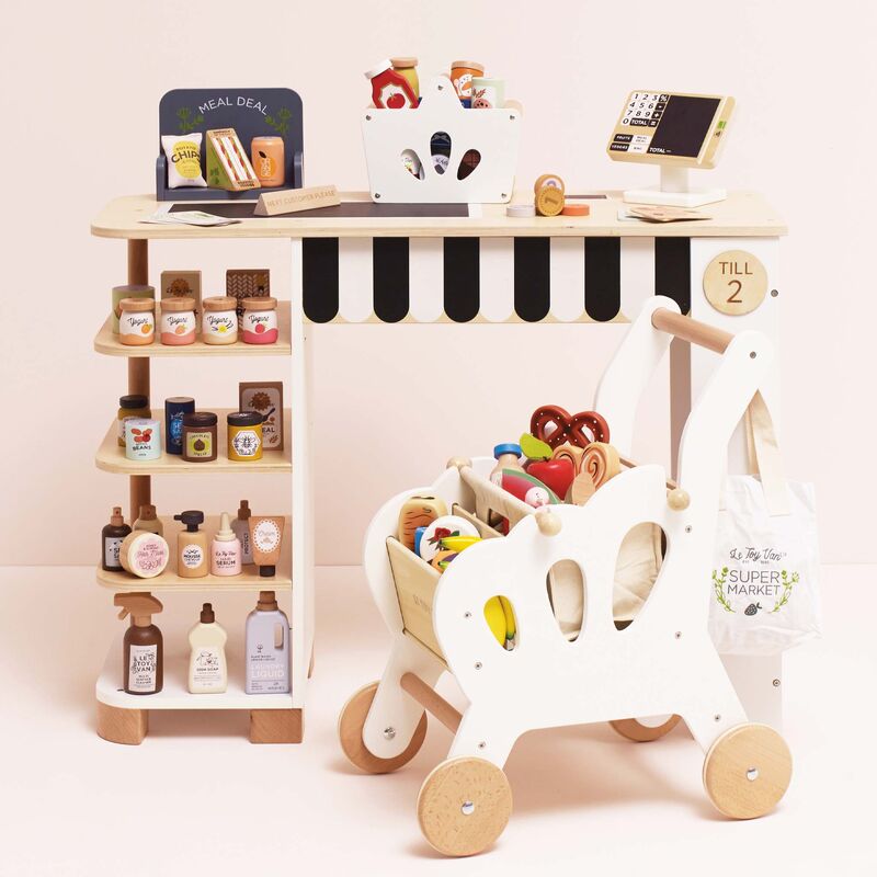 Le Toy Van Groceries Set & Scanner – beep! Beep! The checkout is open