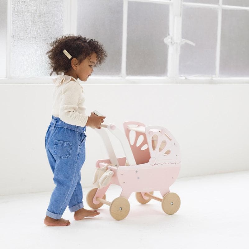 Le Toy Van Honeybake Sweet Dreams Pram - Pink – sweet dreams are made of strolls like these