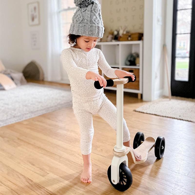 Kinderfeets Kinder Scooter – zoom toward your next adventure on the Kinderscooter