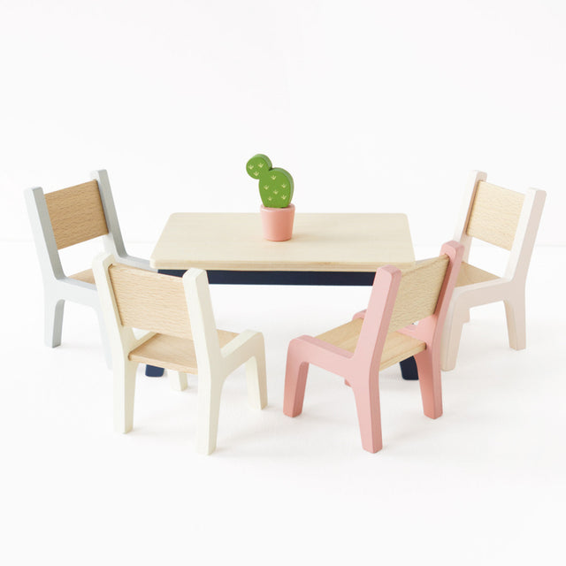 Daisylane Starter Furniture Set