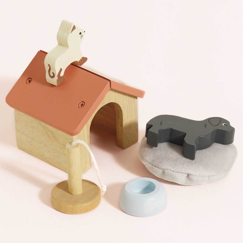 Daisylane Pet Accessory Set