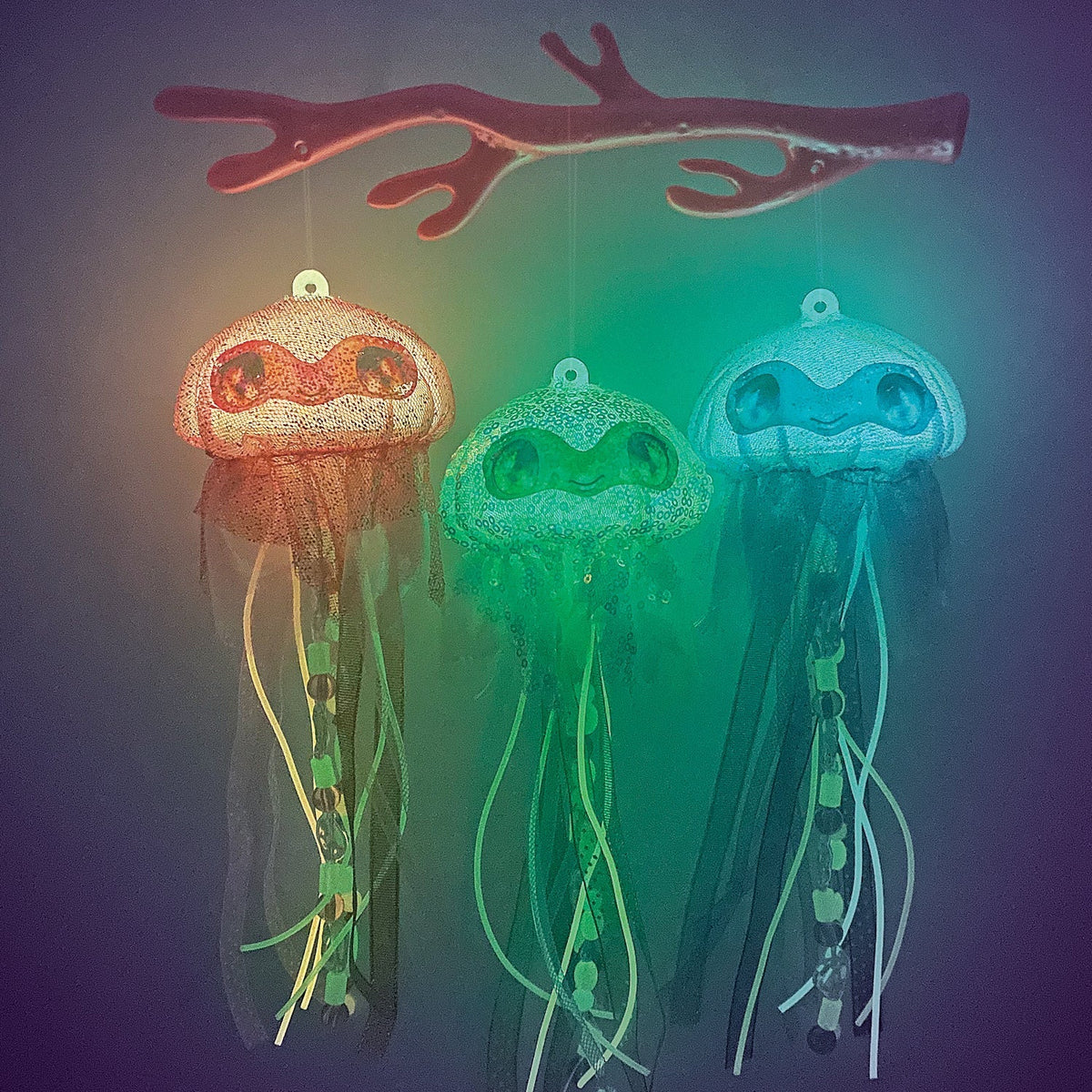 Nebulous Stars Glowing Jellyfish Craft Kit – domes and beads glow in the dark