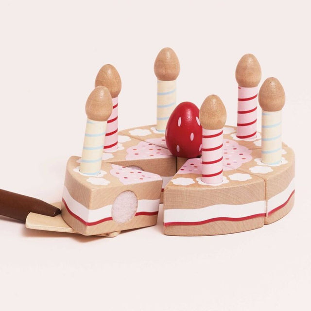 Sliceable Birthday Cake & Candles - 8 Piece