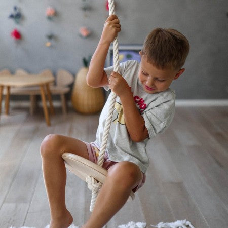 Kinderfeets Swinging Disc – every little active child will love the Swinging Disc