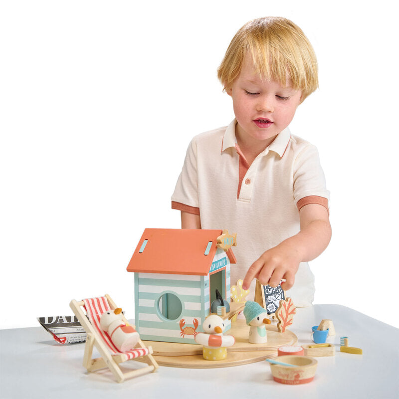 Tender Leaf Sandy's Beach Hut pictured with all pieces laid out