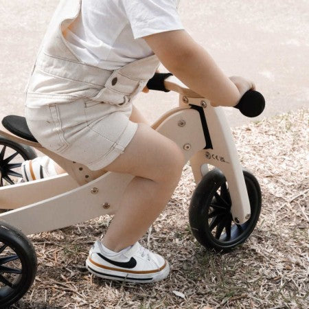 Close-up detail of the Kinderfeets Tiny Tot 2-in-1 Trike - Cream