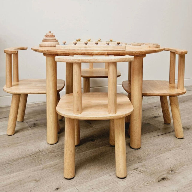 Round Table and 4 Chairs