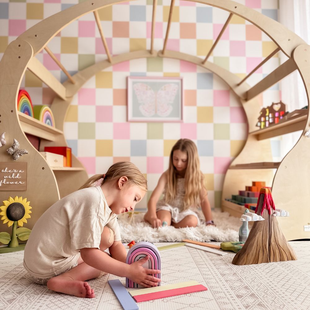 Wanderlust Waldorf Play Stand Full - Varnished