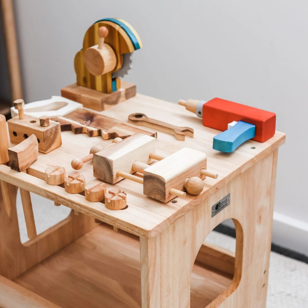 Wooden Work Bench