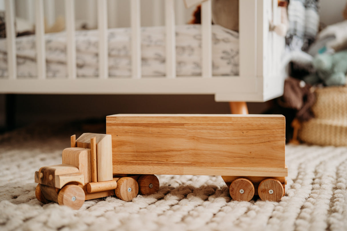 Kids Wooden Cargo Truck QToys